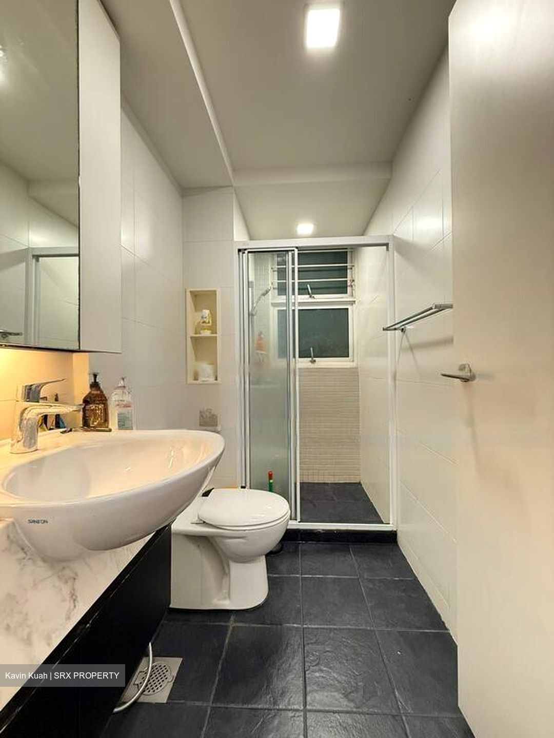 The Esparis (D18), Condominium #467189971